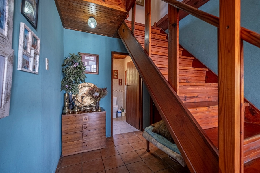 To Let 4 Bedroom Property for Rent in Amsterdamhoek Eastern Cape